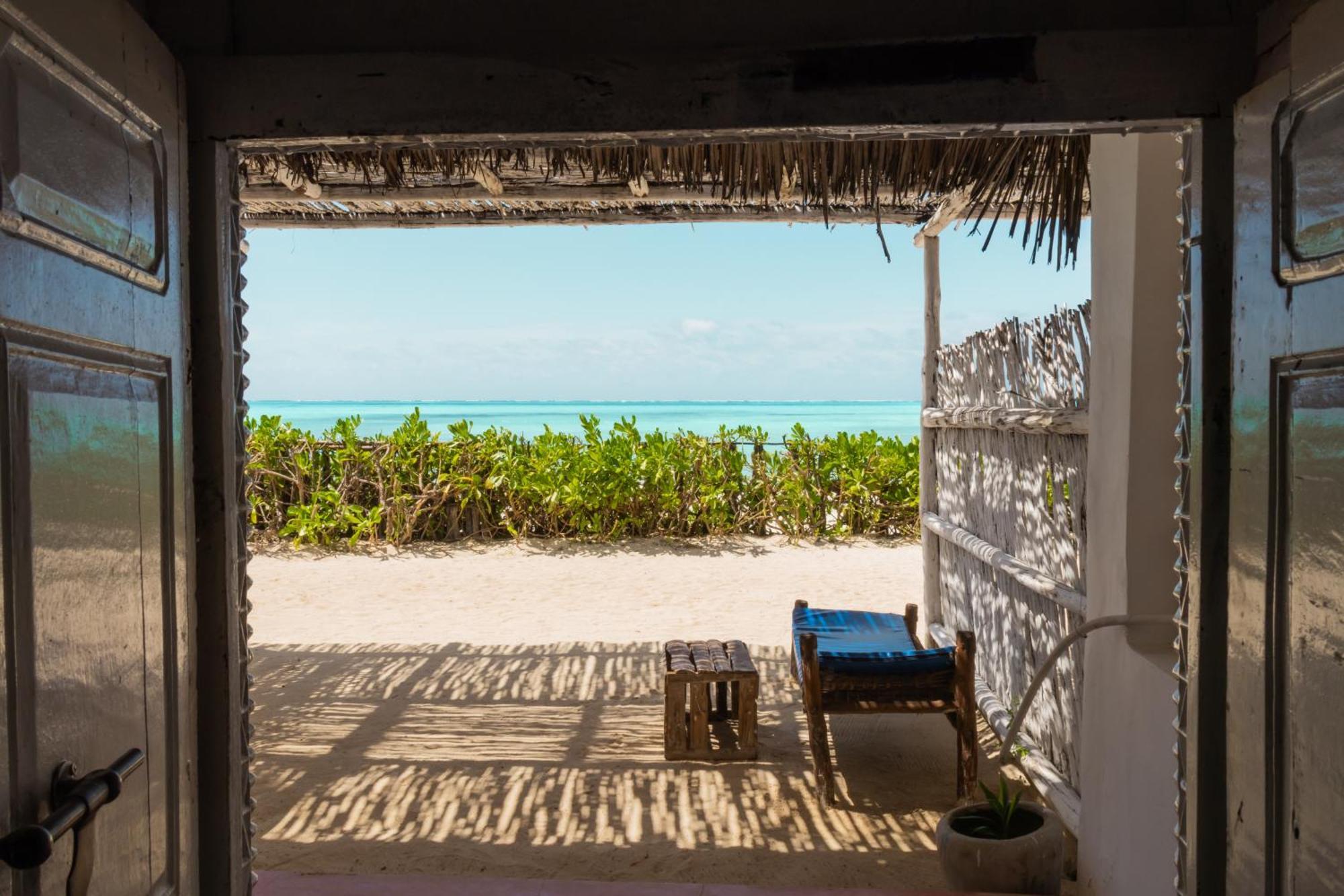 Pili Pili Beach Bungalows Джамбиани Экстерьер фото