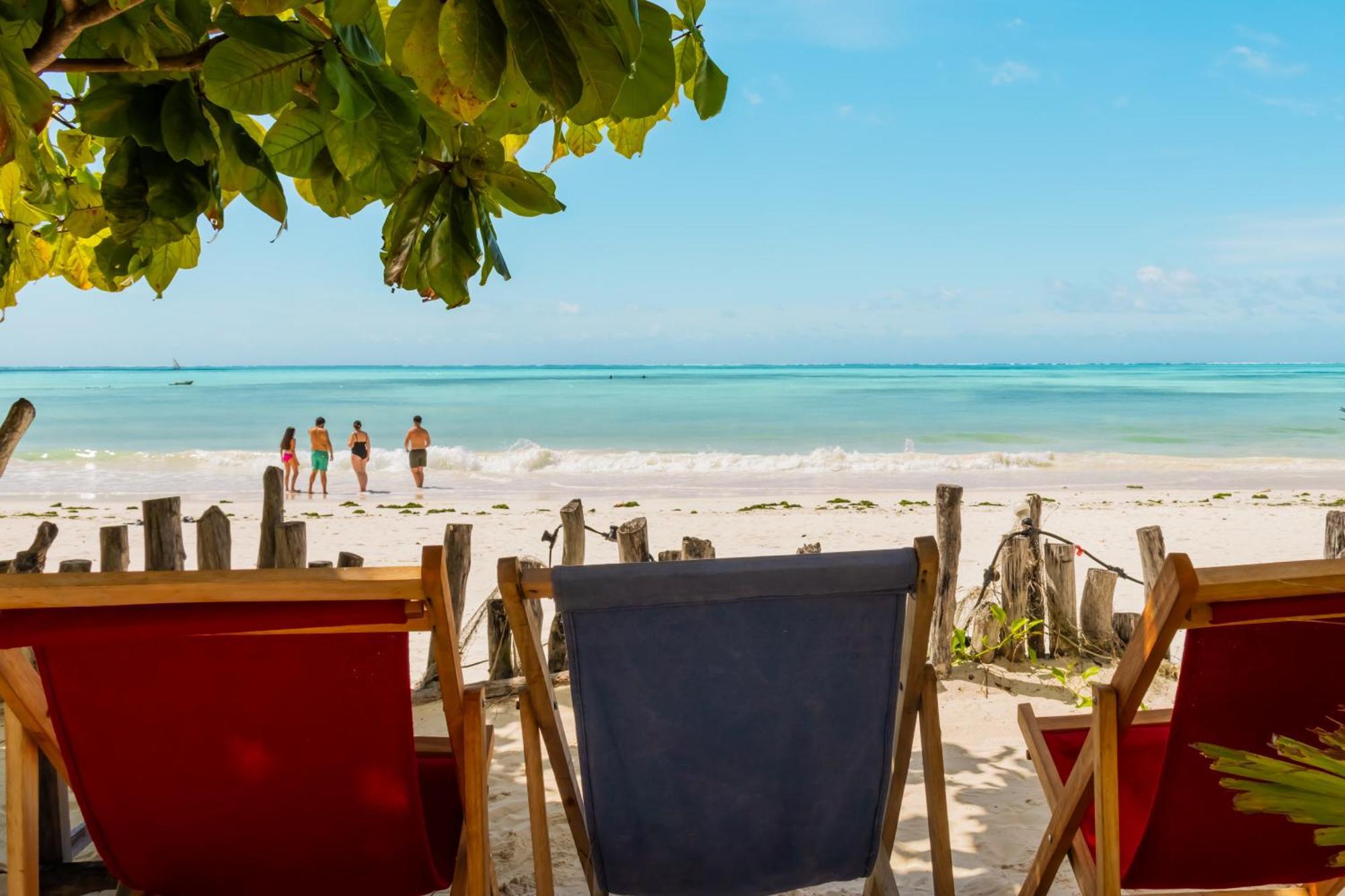 Pili Pili Beach Bungalows Джамбиани Экстерьер фото