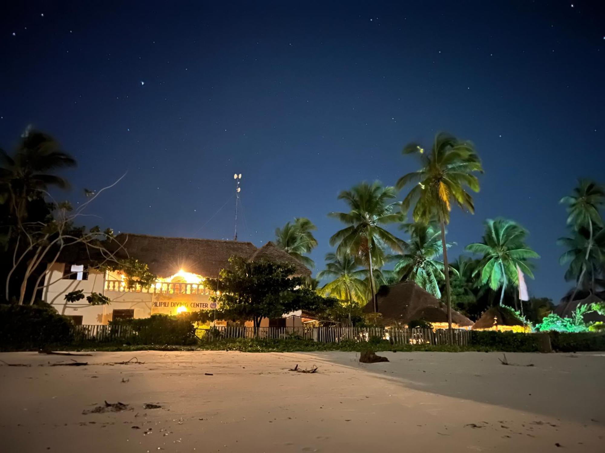 Pili Pili Beach Bungalows Джамбиани Экстерьер фото